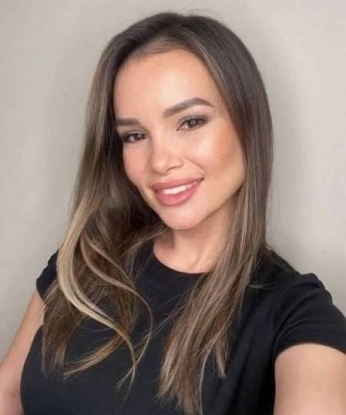 😘 Живу в Москве, где наша встреча будет полна страсти и наслаждения. 💋 У меня широкий спектр услуг, готовых удовлетворить твои самые сокровенные желания. 🌟 От классического секса до ролевых игр - мы сможем попробовать все, что пожелаешь. 💦 У меня есть множество положительных отзывов, которые подтверждают мою профессиональность. 🌹 Ты сможешь увидеть мои фото, чтобы убедиться в моей красоте и сексуальности. 📸 Не упусти возможность окунуться в мир наслаждения со мной! Пиши, и наши встречи будут незабываемыми. 🔥💫 Регина