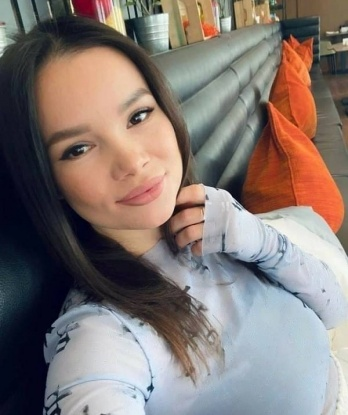 😘 Живу в Москве, где наша встреча будет полна страсти и наслаждения. 💋 У меня широкий спектр услуг, готовых удовлетворить твои самые сокровенные желания. 🌟 От классического секса до ролевых игр - мы сможем попробовать все, что пожелаешь. 💦 У меня есть множество положительных отзывов, которые подтверждают мою профессиональность. 🌹 Ты сможешь увидеть мои фото, чтобы убедиться в моей красоте и сексуальности. 📸 Не упусти возможность окунуться в мир наслаждения со мной! Пиши, и наши встречи будут незабываемыми. 🔥💫 Регина